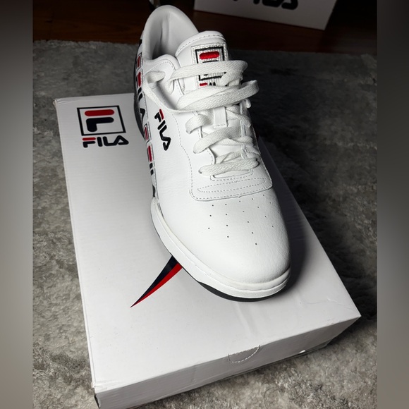 Men’s fila sneakers size 11.5 - Picture 2 of 5